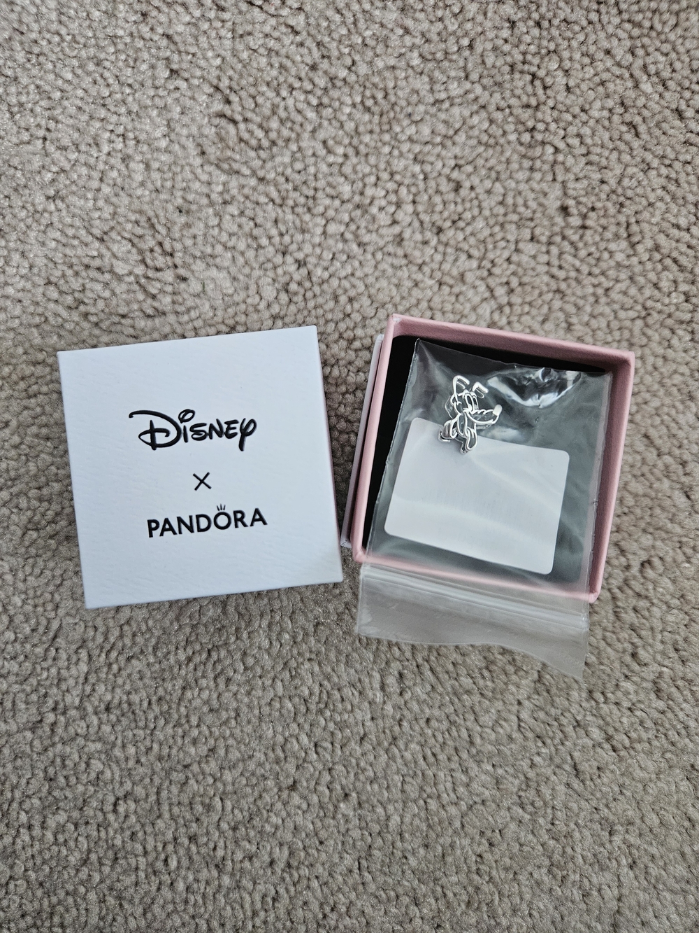 Pandora Disney Pluto Charm with Pink Gift Box